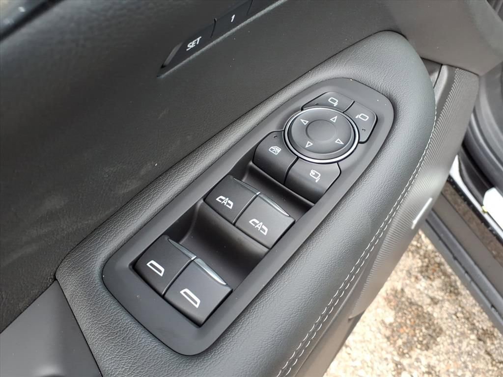 New 2025 Cadillac XT6 Premium Luxury w/ LPO, Floor Liner Package image 11