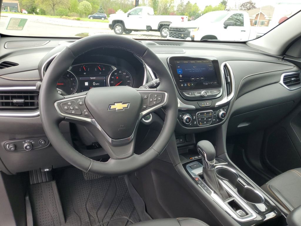 Used 2024 Chevrolet Equinox Premier AWD/4WD image 8