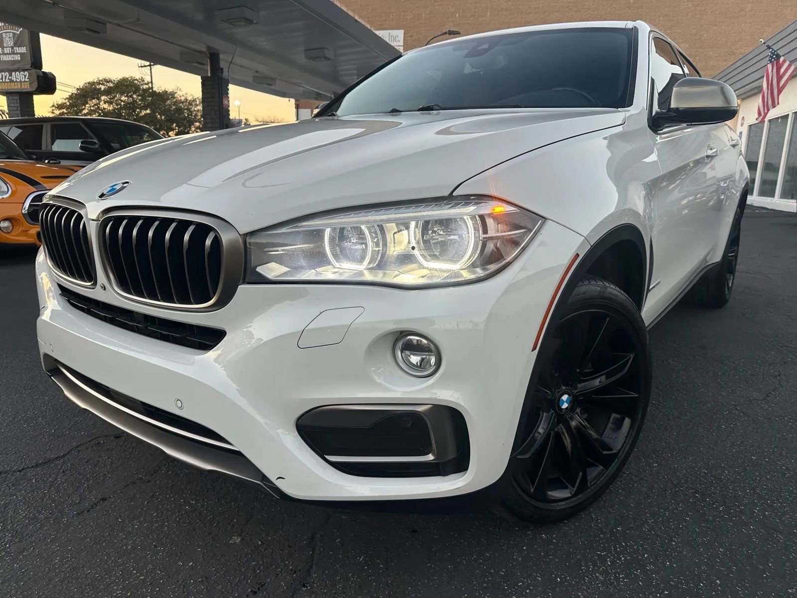 Used 2017 BMW X6 xDrive35i AWD/4WD image 1