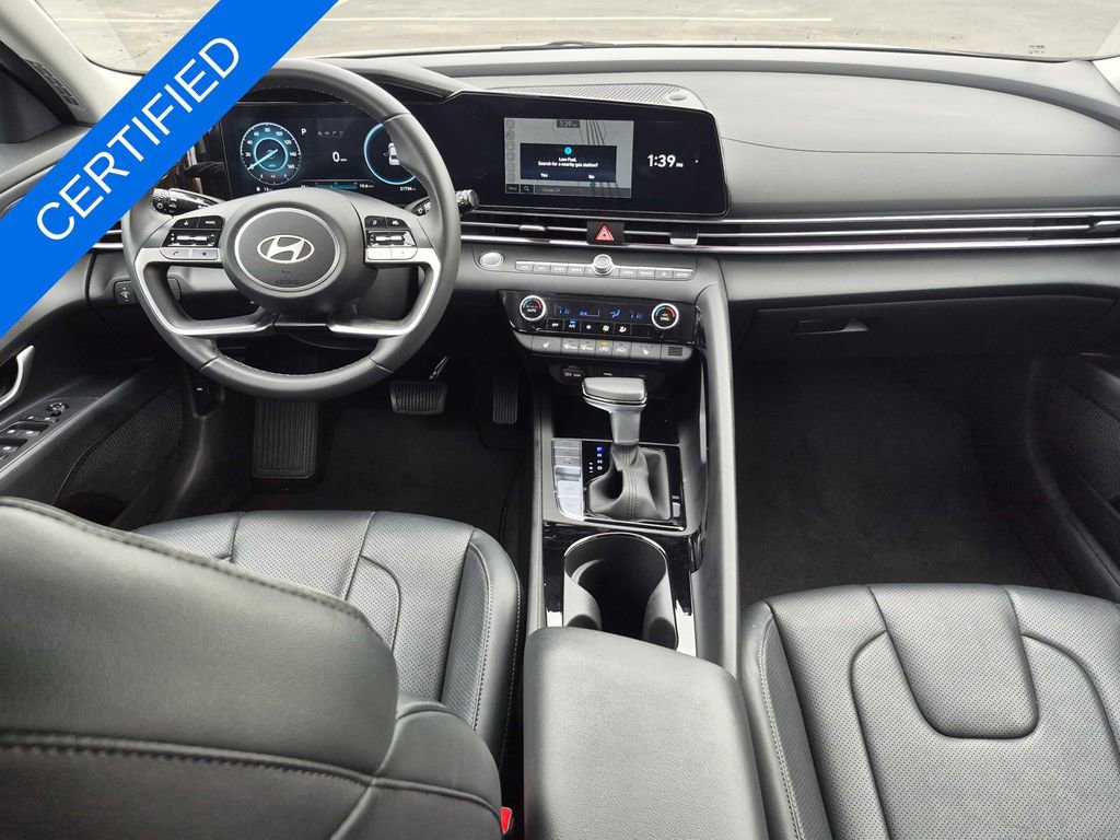 Used 2024 Hyundai Elantra Limited image 18