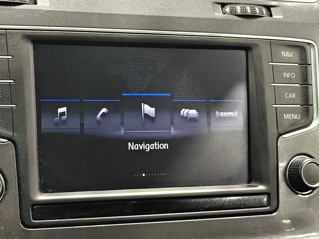Used 2017 Volkswagen Golf Alltrack SEL AWD/4WD image 39