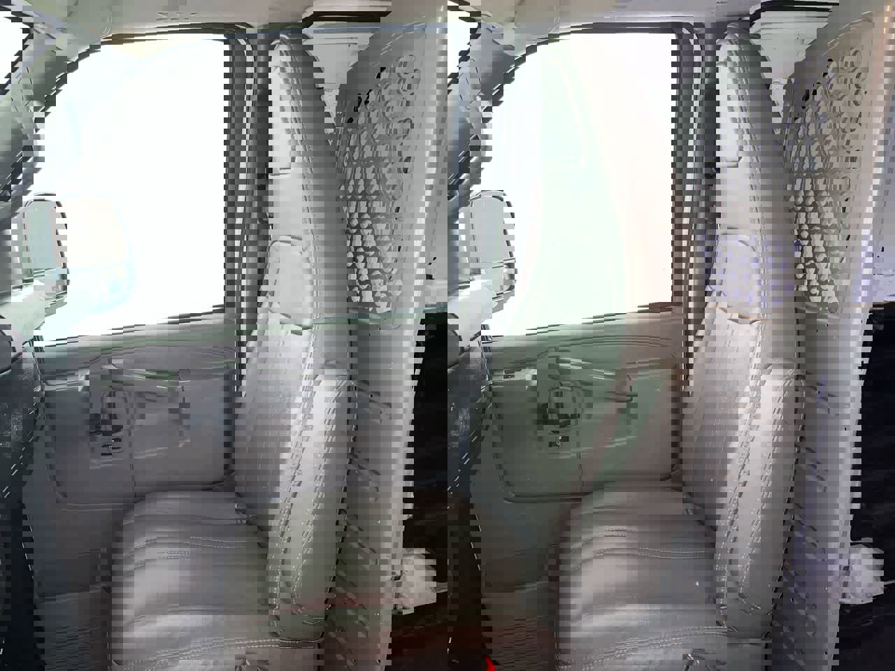 Used 2020 Chevrolet Express 2500 image 23