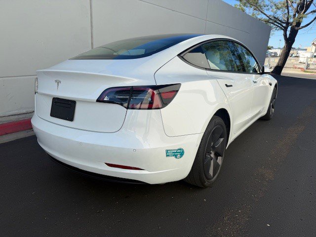 Used 2022 Tesla Model 3 Standard Range image 3