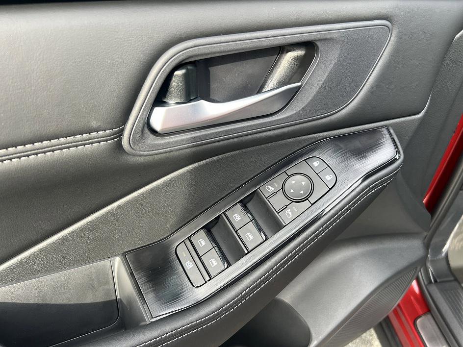 New 2026 Nissan Rogue SV image 16