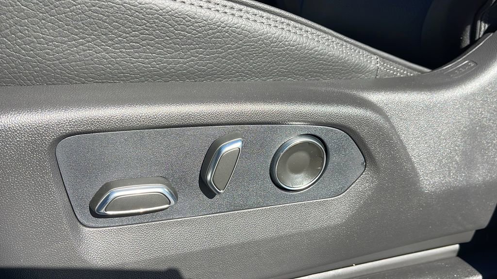 New 2026 GMC Sierra 1500 Denali image 13