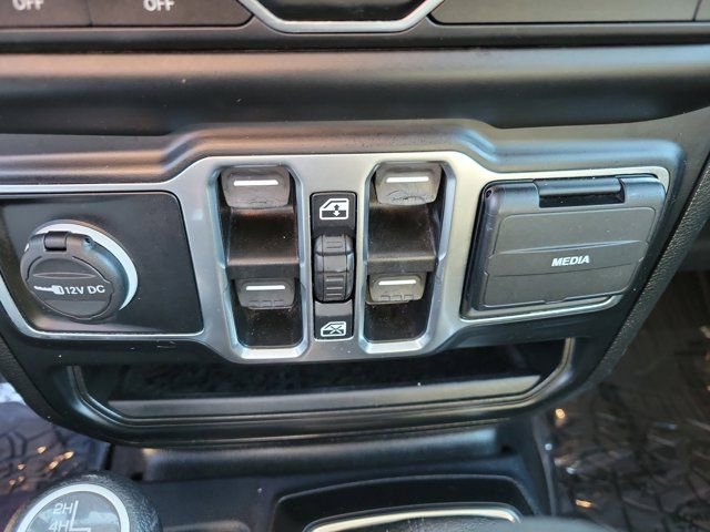 Used 2021 Jeep Wrangler Unlimited Sport image 29