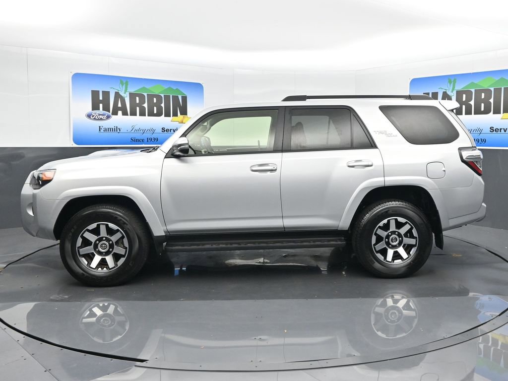 Used 2024 Toyota 4Runner TRD Off-Road Premium image 2