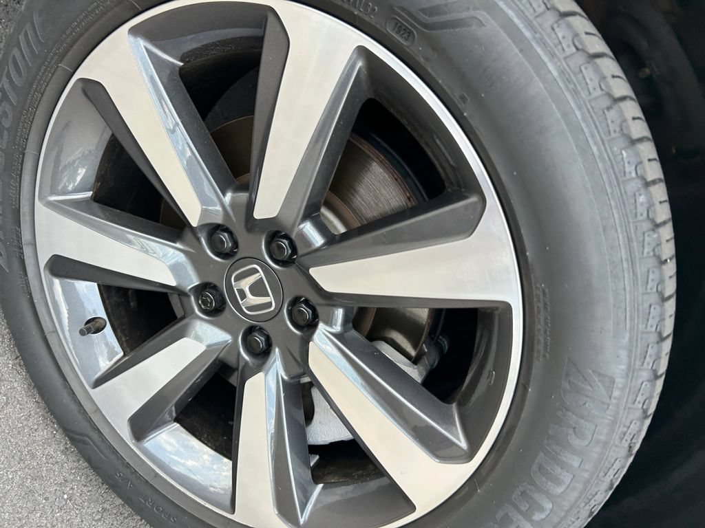 Certified 2023 Honda Pilot Elite image 19