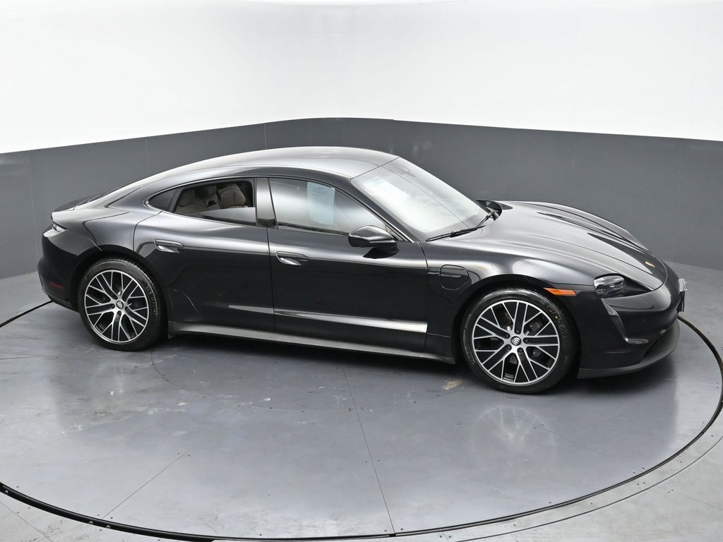 Used 2023 Porsche Taycan image 45