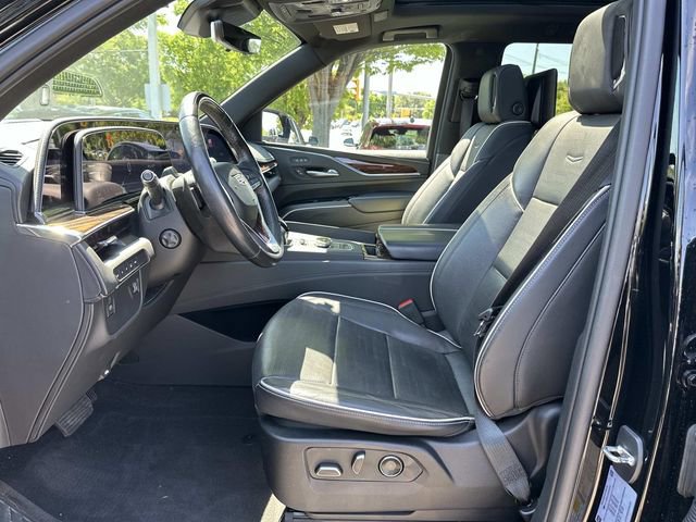 Used 2023 Cadillac Escalade Premium Luxury w/ LPO, Floor Liner Package AWD/4WD image 21