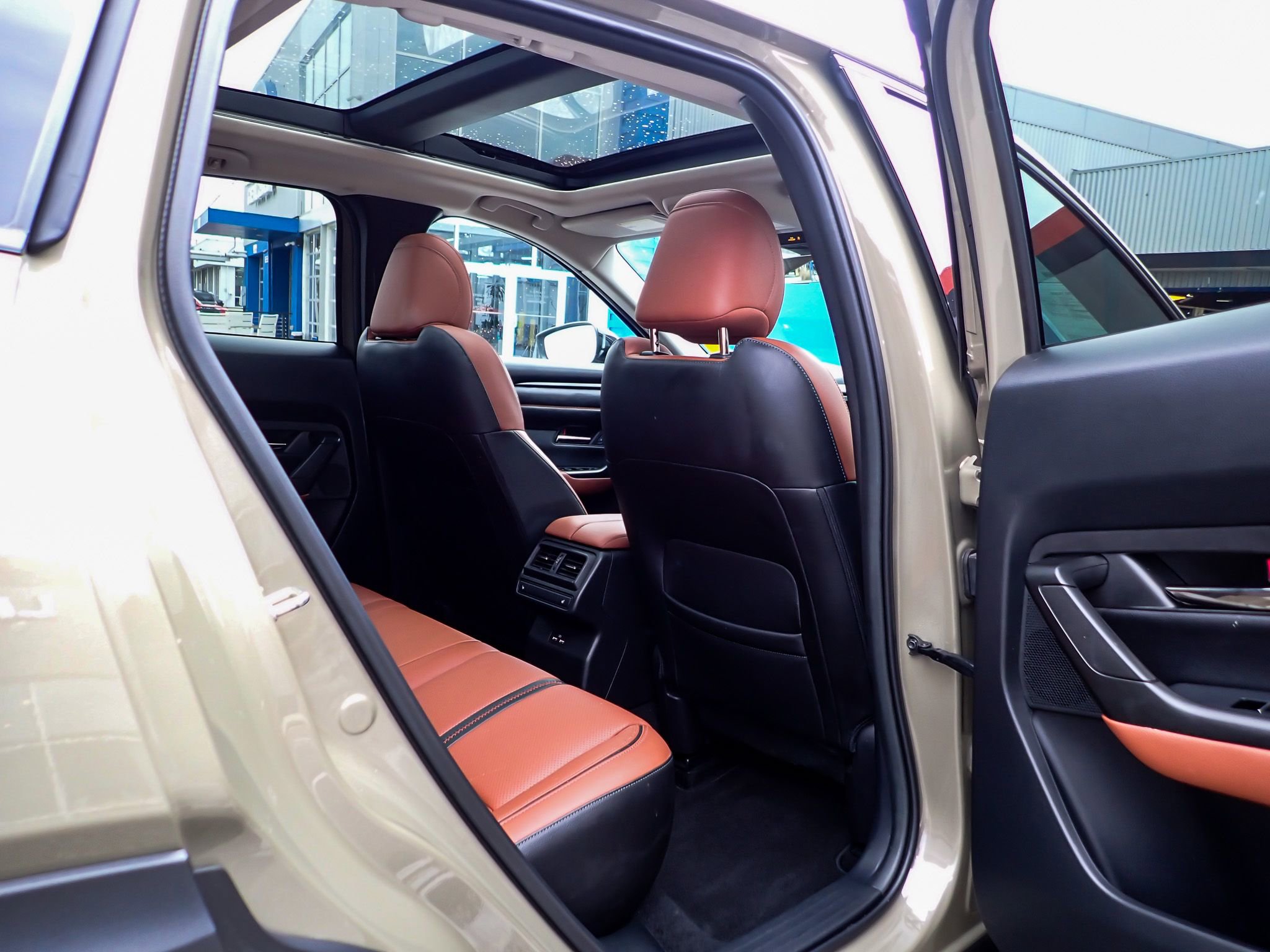 Used 2023 MAZDA CX-50 2.5 Turbo w/ Cargo Package image 23