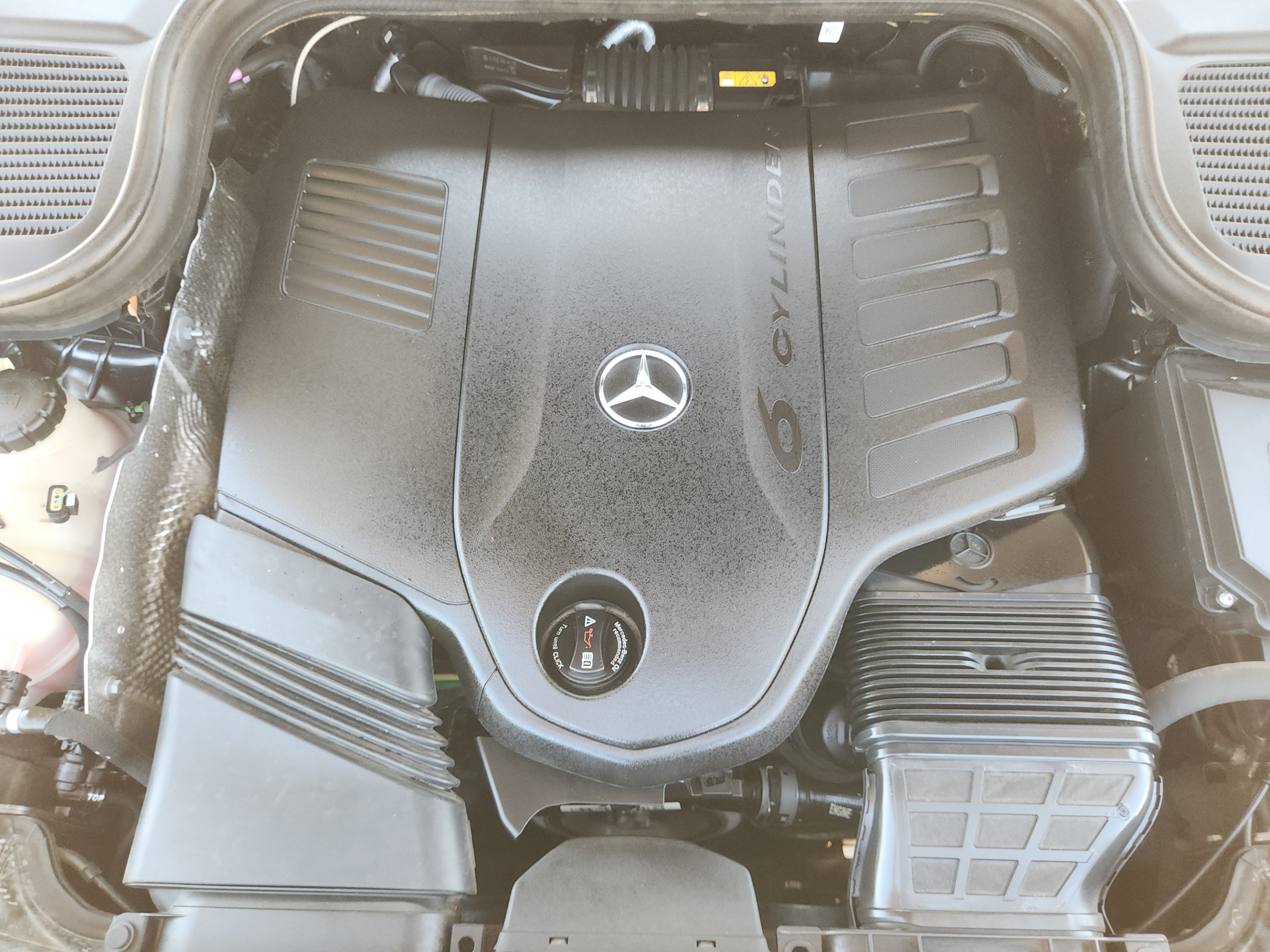 Used 2024 Mercedes-Benz GLS 450 4MATIC image 32