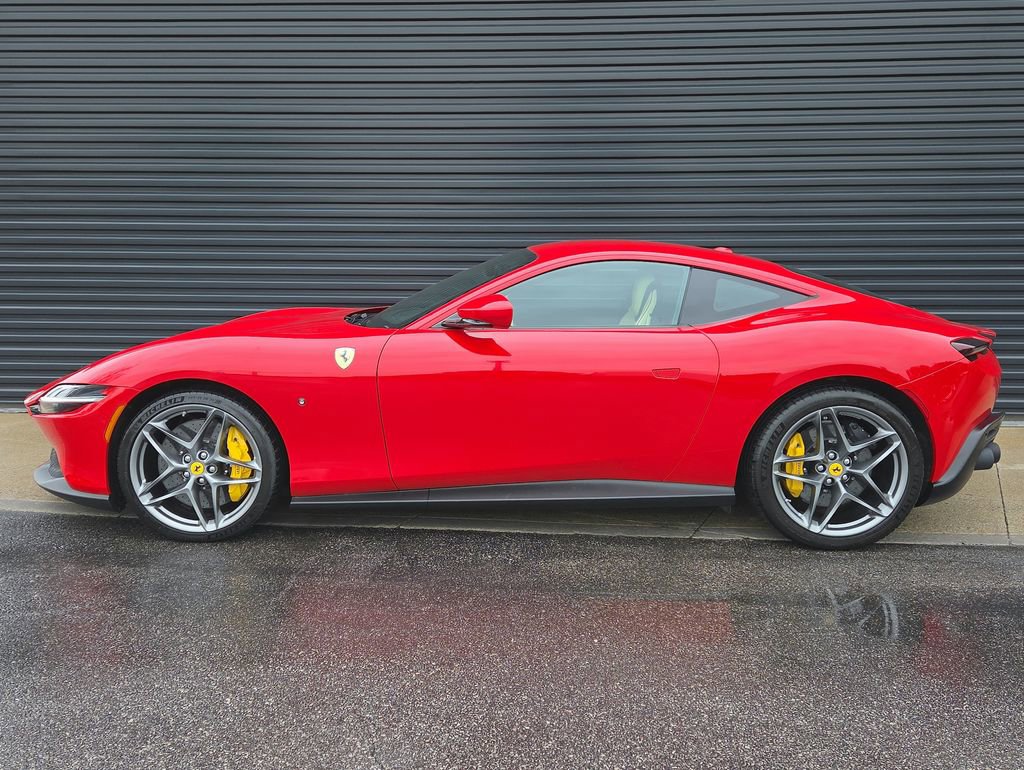 Used 2024 Ferrari Roma RWD image 2