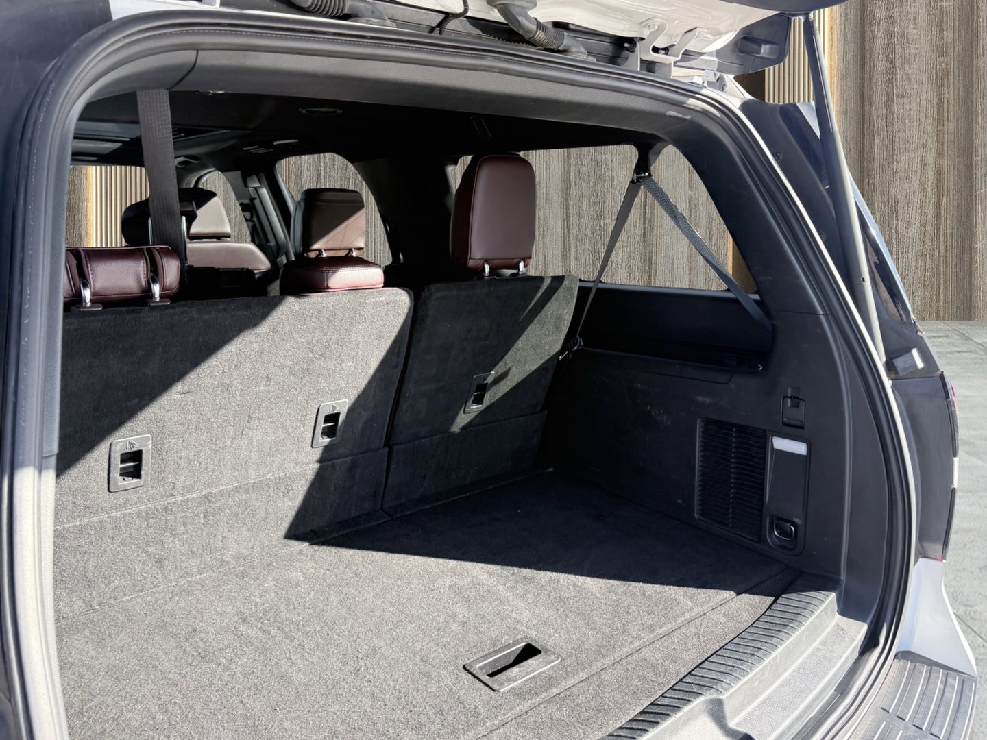 Used 2023 Ford Expedition Max Limited image 14