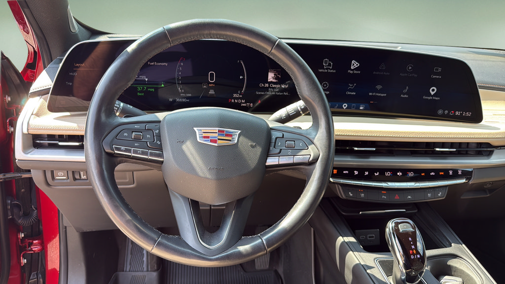 Used 2024 Cadillac XT4 Premium Luxury w/ Active Safety Package AWD/4WD image 33