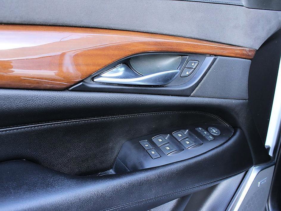 Used 2017 Cadillac Escalade Premium Luxury image 10