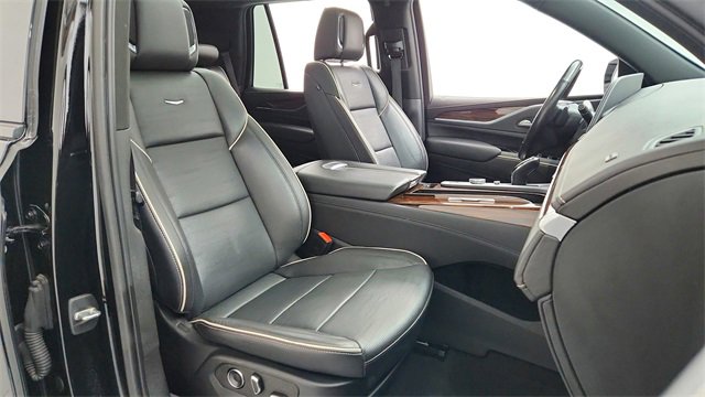 Used 2021 Cadillac Escalade Premium Luxury image 24