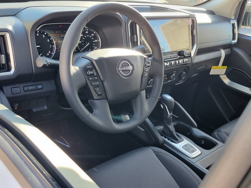 New 2026 Nissan Frontier SV w/ All-Weather Content Package AWD/4WD image 4