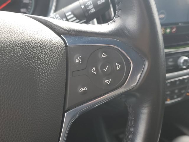 Used 2022 Chevrolet Traverse LT image 16