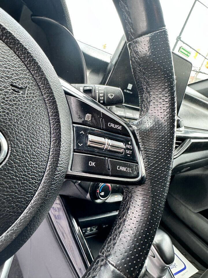 Used 2021 Kia Forte GT-Line image 11