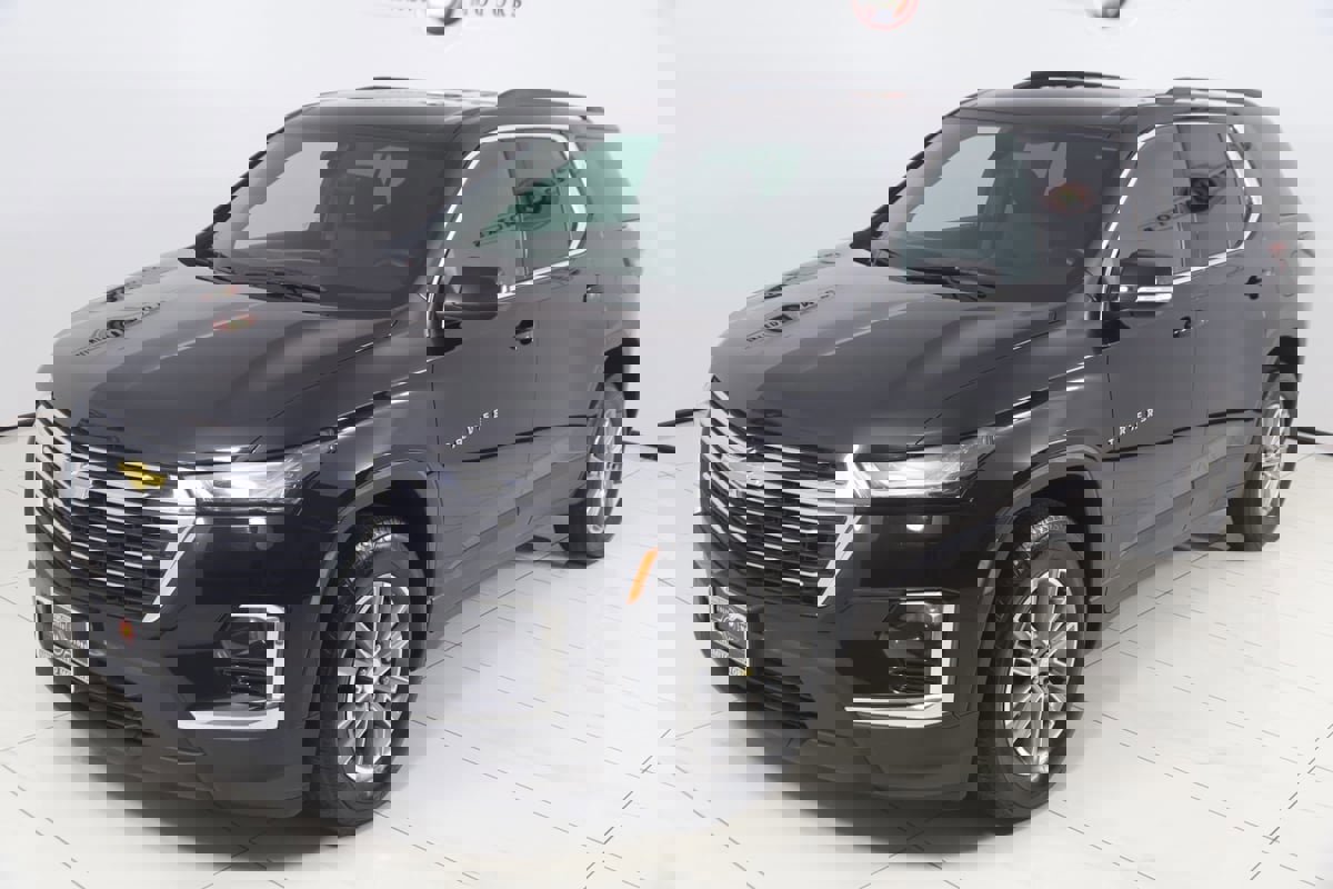 Used 2023 Chevrolet Traverse LT w/ LPO, Cargo Package image 20