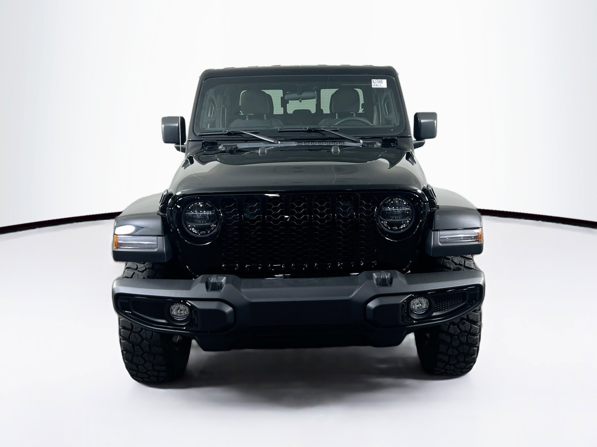 Used 2022 Jeep Gladiator Willys image 2