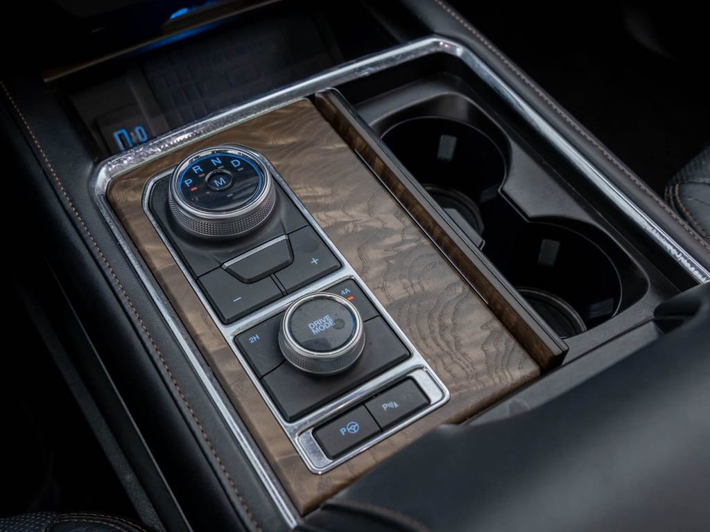 Used 2020 Ford Expedition Max Platinum image 32
