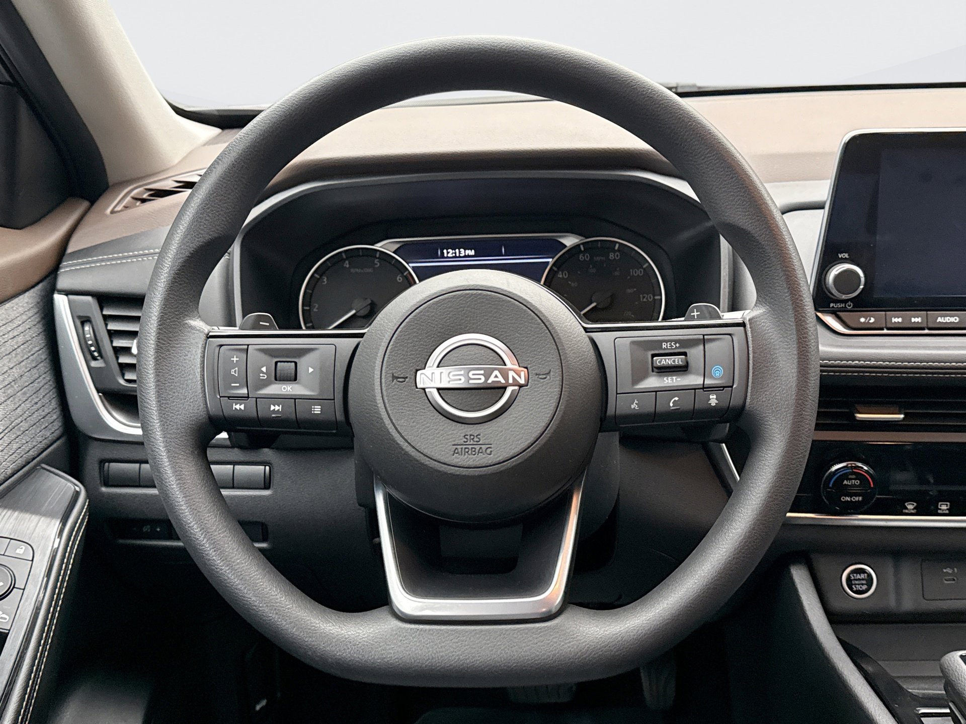 Used 2023 Nissan Rogue SV image 12