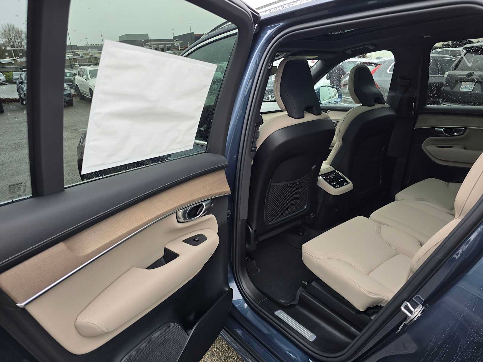 New 2026 Volvo XC90 B6 Core AWD/4WD image 15