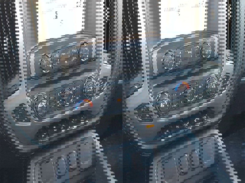 Used 2015 GMC Sierra 2500 Denali image 67