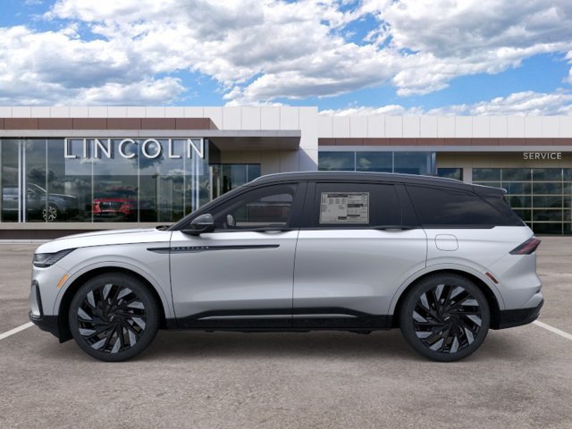 New 2026 Lincoln Nautilus Reserve w/ Jet Appearance Package AWD/4WD image 3