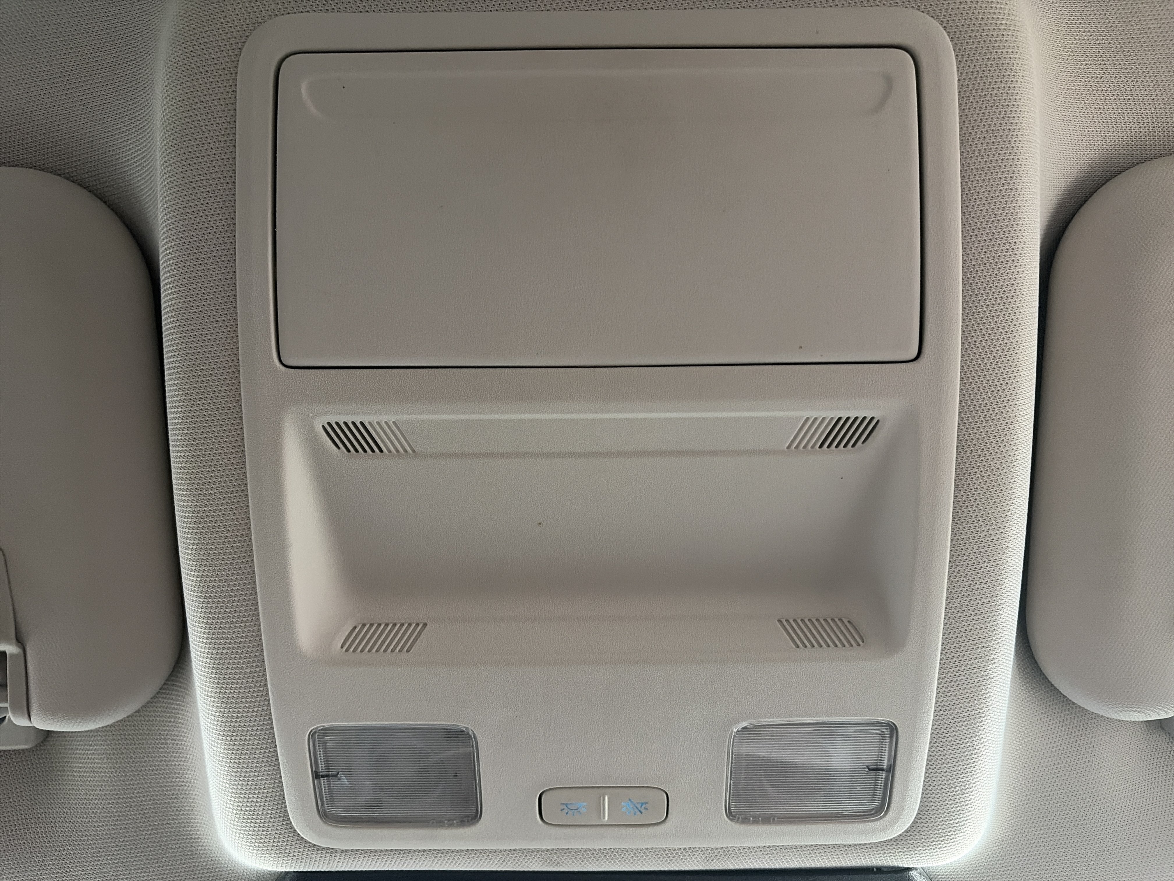 Used 2022 Ford Escape SE w/ SE Sport Appearance Package FWD image 24