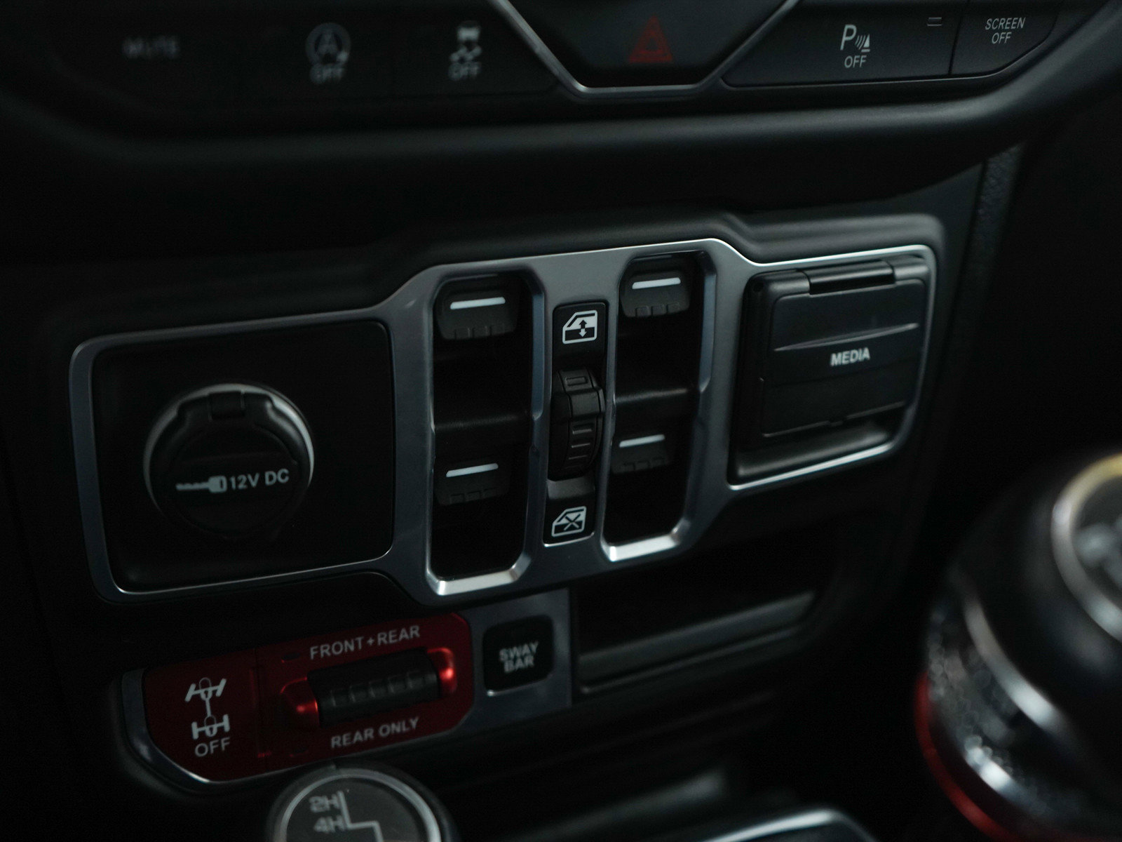 Used 2018 Jeep Wrangler Unlimited Rubicon w/ Dual Top Group image 22