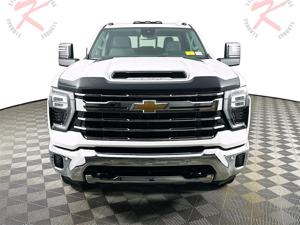 Used 2024 Chevrolet Silverado 3500 LTZ video 2