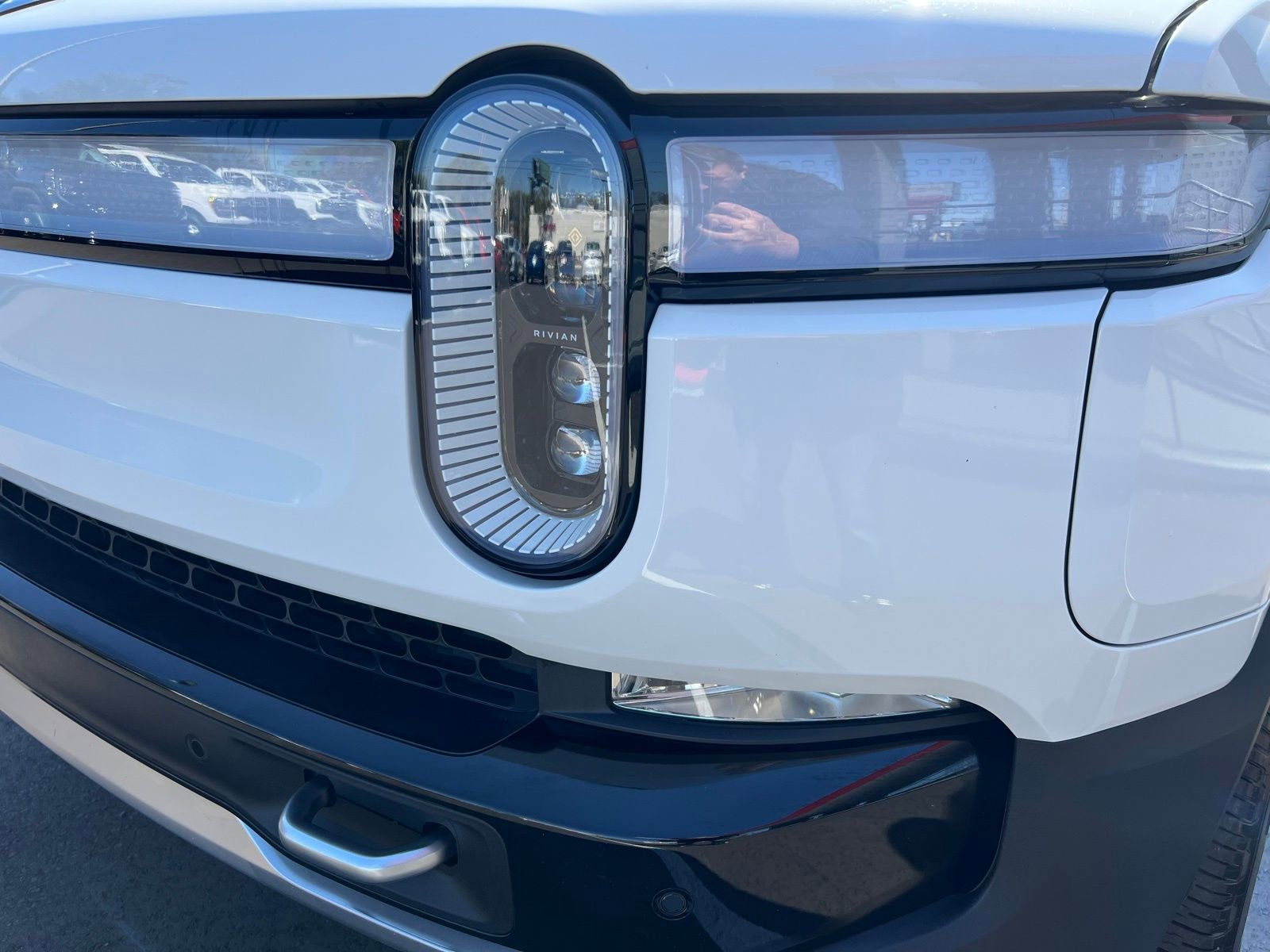 Used 2022 Rivian R1T Adventure image 20