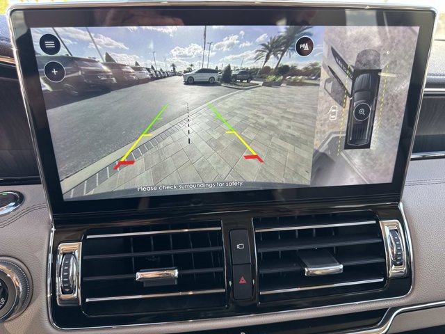 Certified 2024 Lincoln Navigator Reserve image 33