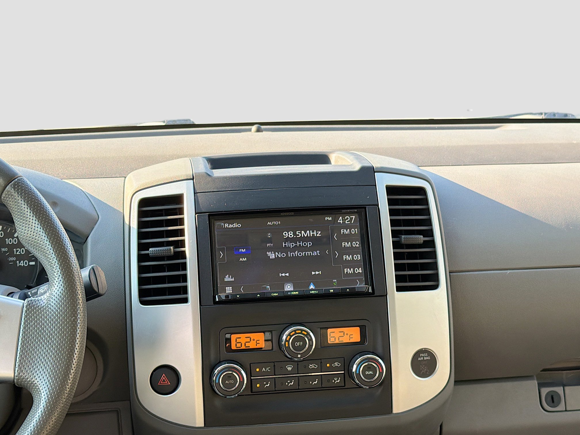 Used 2020 Nissan Frontier SV image 17