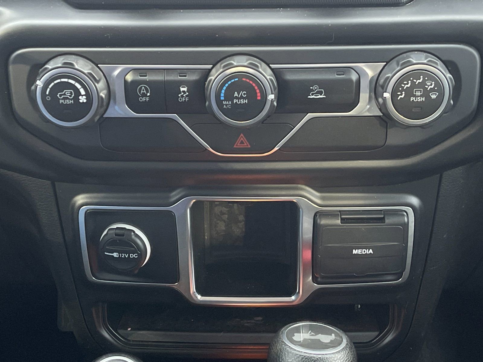 Used 2021 Jeep Wrangler Sport image 22