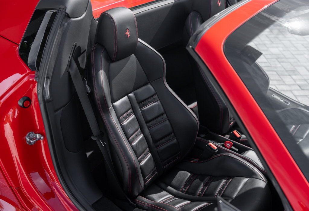 Used 2013 Ferrari 458 Spider RWD image 42