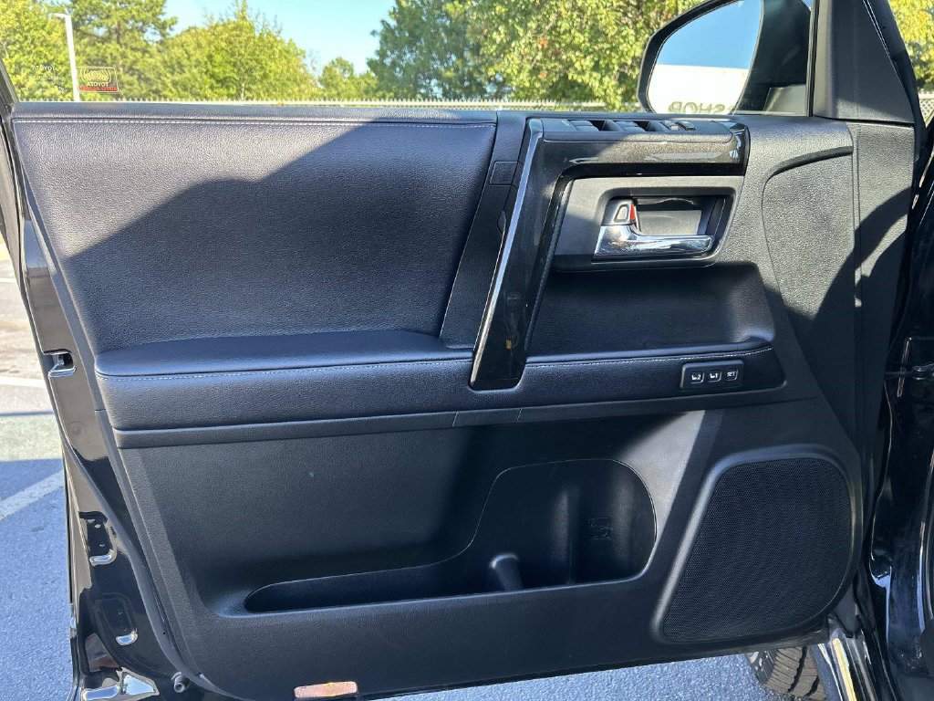 Used 2019 Toyota 4Runner Limited AWD/4WD image 19