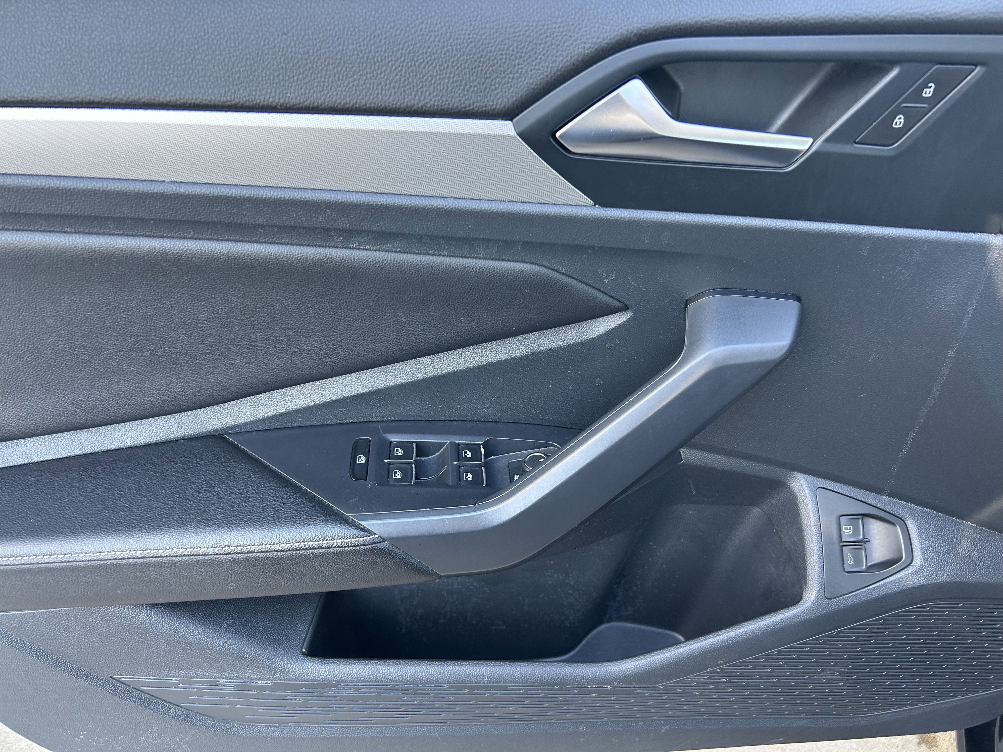 Used 2023 Volkswagen Jetta S image 15