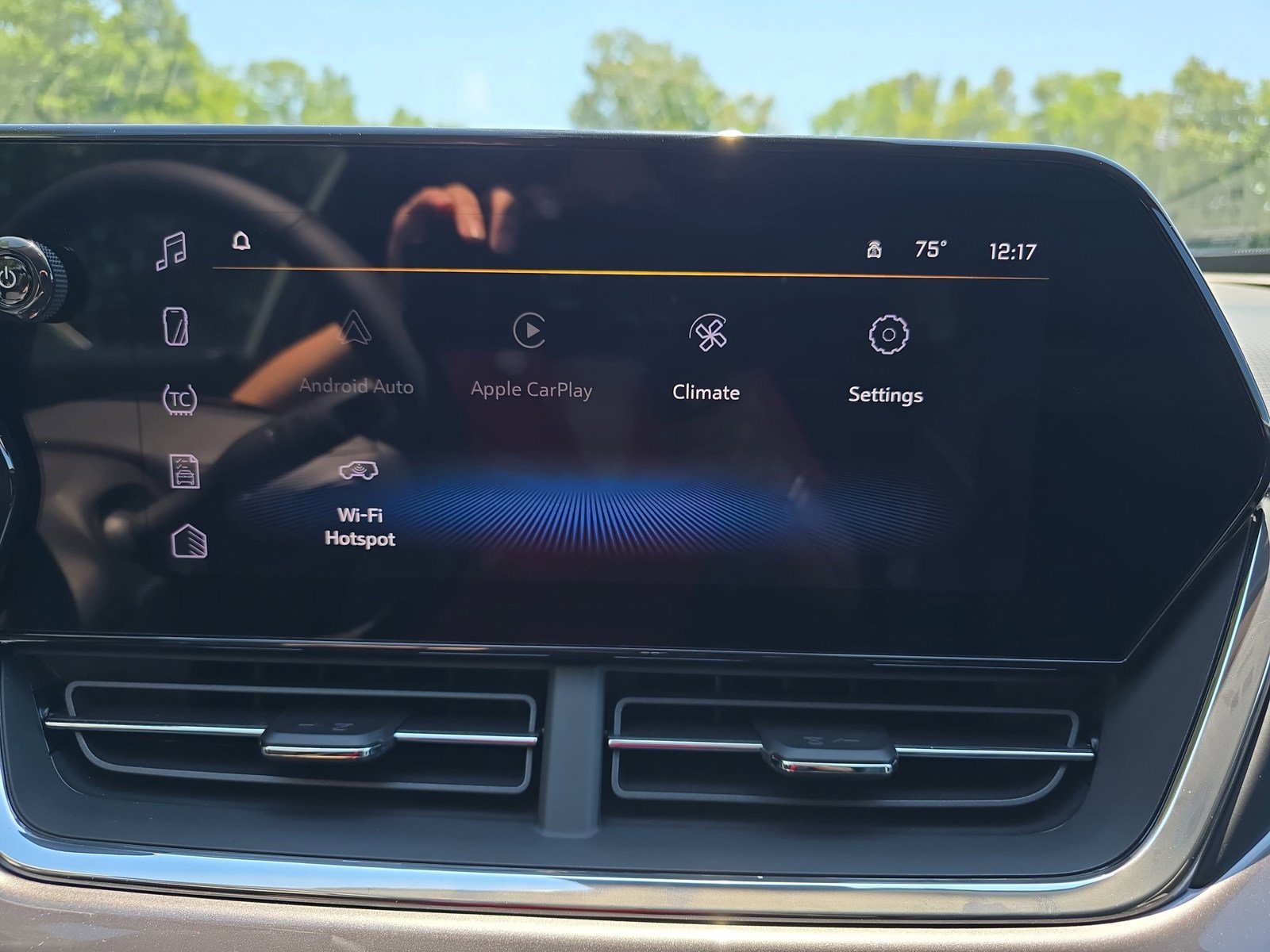 Used 2026 Chevrolet Trax ACTIV w/ Sunroof Package FWD image 22