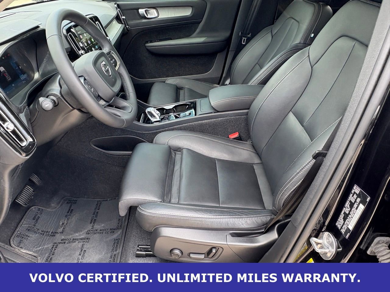Certified 2024 Volvo XC40 B5 Plus image 27