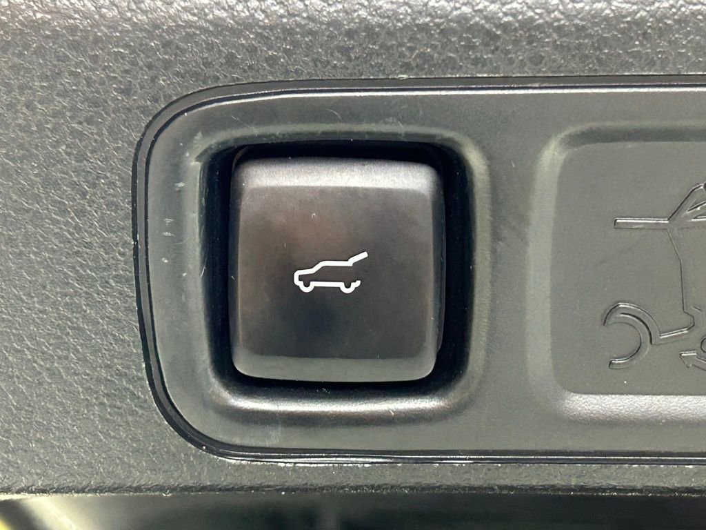 Used 2020 Lincoln Navigator L Reserve w/ Luxury Package AWD/4WD image 17