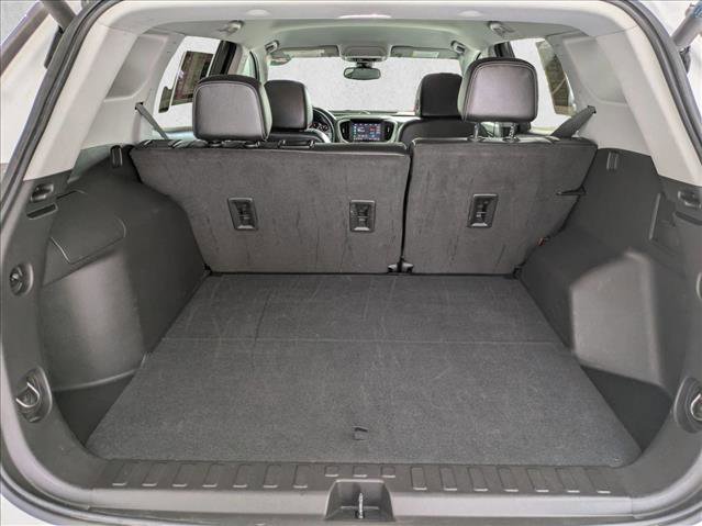 Used 2024 GMC Terrain SLT image 23