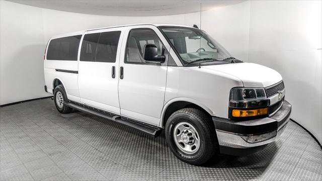 Used 2023 Chevrolet Express 3500 LT w/ LT Preferred Equipment Group RWD image 11