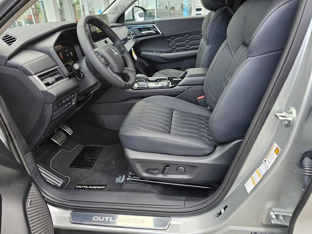 New 2026 Mitsubishi Outlander SEL AWD/4WD image 16