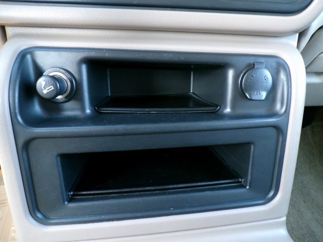 Used 2003 GMC Yukon SLT w/ 1SD Preferred Equipment Group image 26