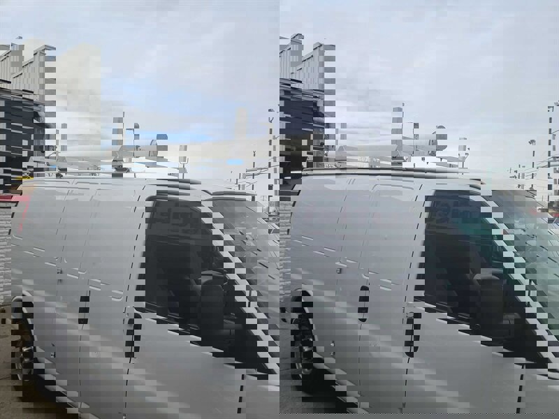 Used 2017 GMC Savana 2500 2500 3DR EXTENDED CARGO VAN/V8 image 29