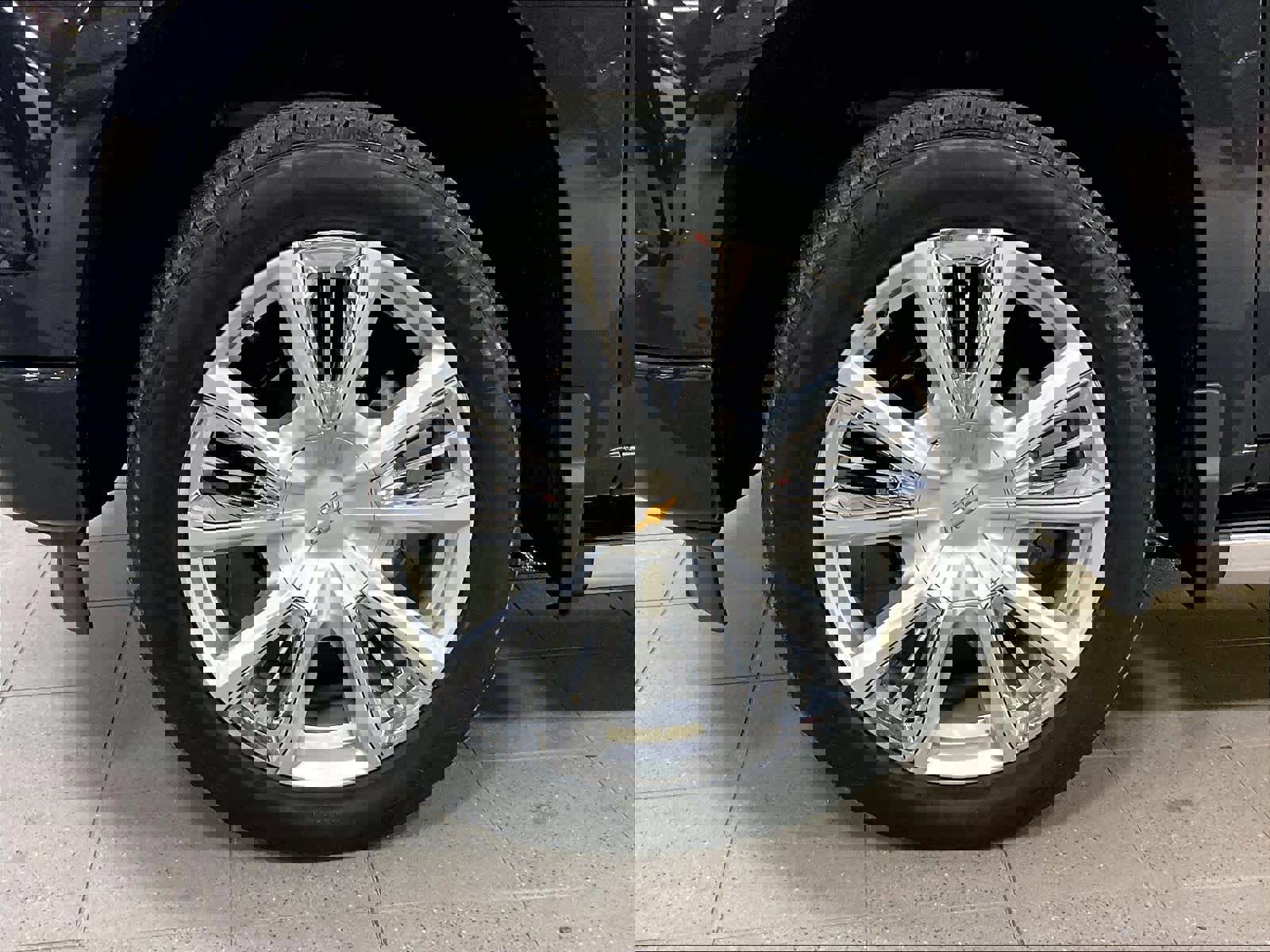 Used 2022 Chevrolet Silverado 1500 High Country w/ High Country Premium Package image 7